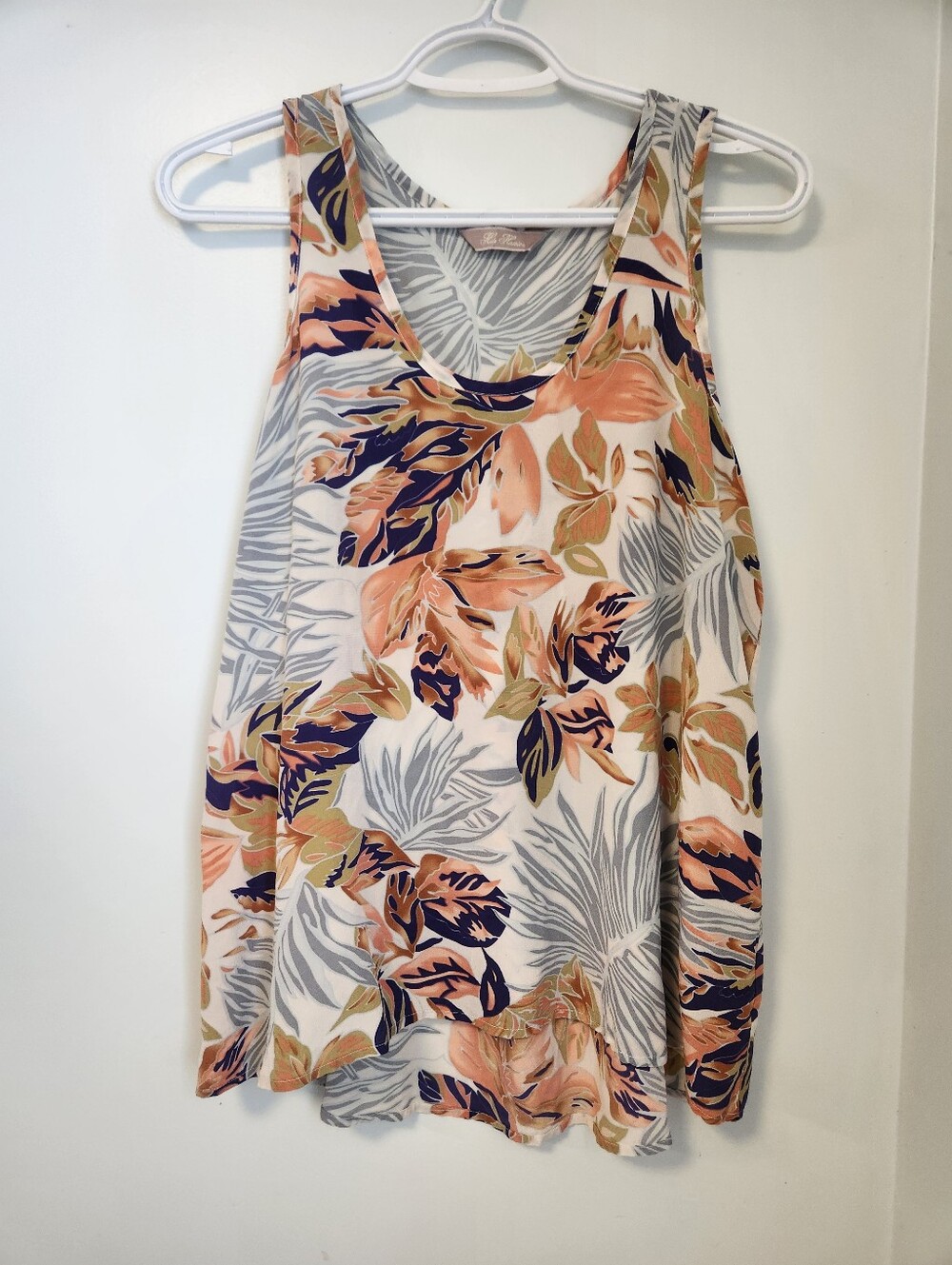 Hilo Hattie 100% Silk Lightweight Tropical Print Sleeveless Top